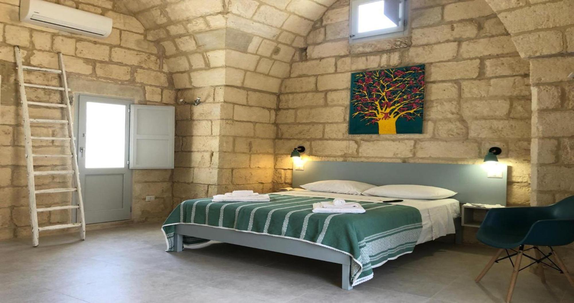 Villa Odegos Monolocali Vico Sant'Antonio à Carpignano Salentino Extérieur photo