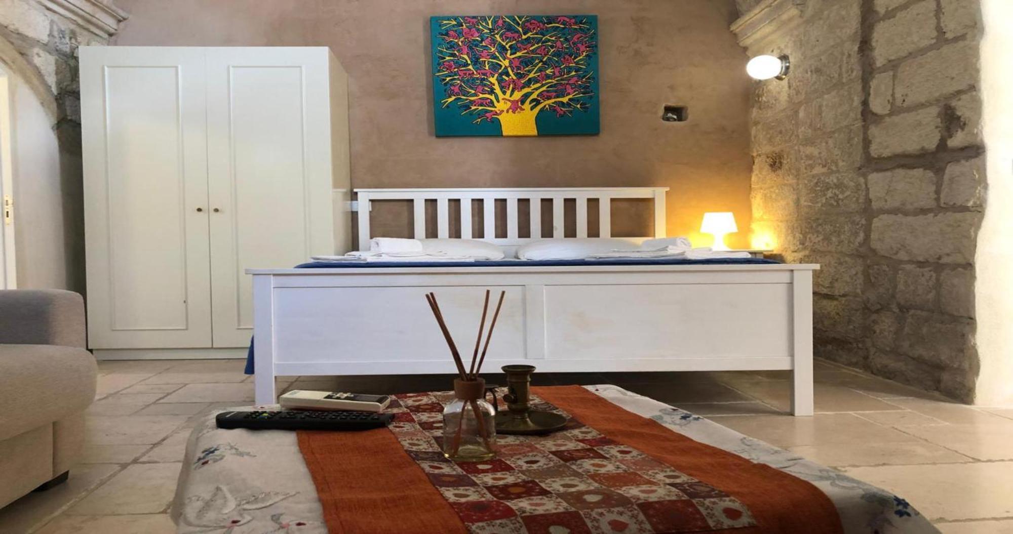 Villa Odegos Monolocali Vico Sant'Antonio à Carpignano Salentino Extérieur photo