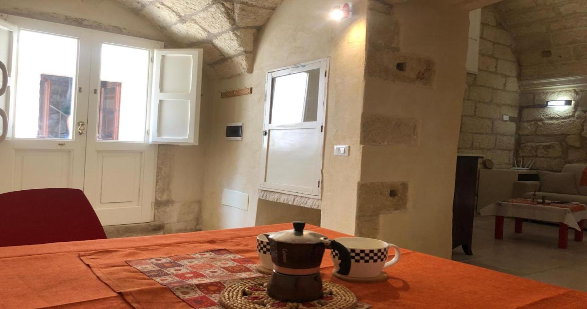 Villa Odegos Monolocali Vico Sant'Antonio à Carpignano Salentino Extérieur photo
