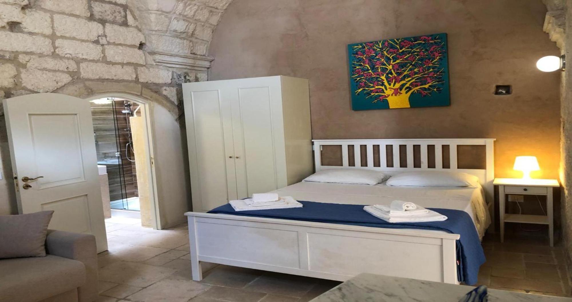 Villa Odegos Monolocali Vico Sant'Antonio à Carpignano Salentino Extérieur photo