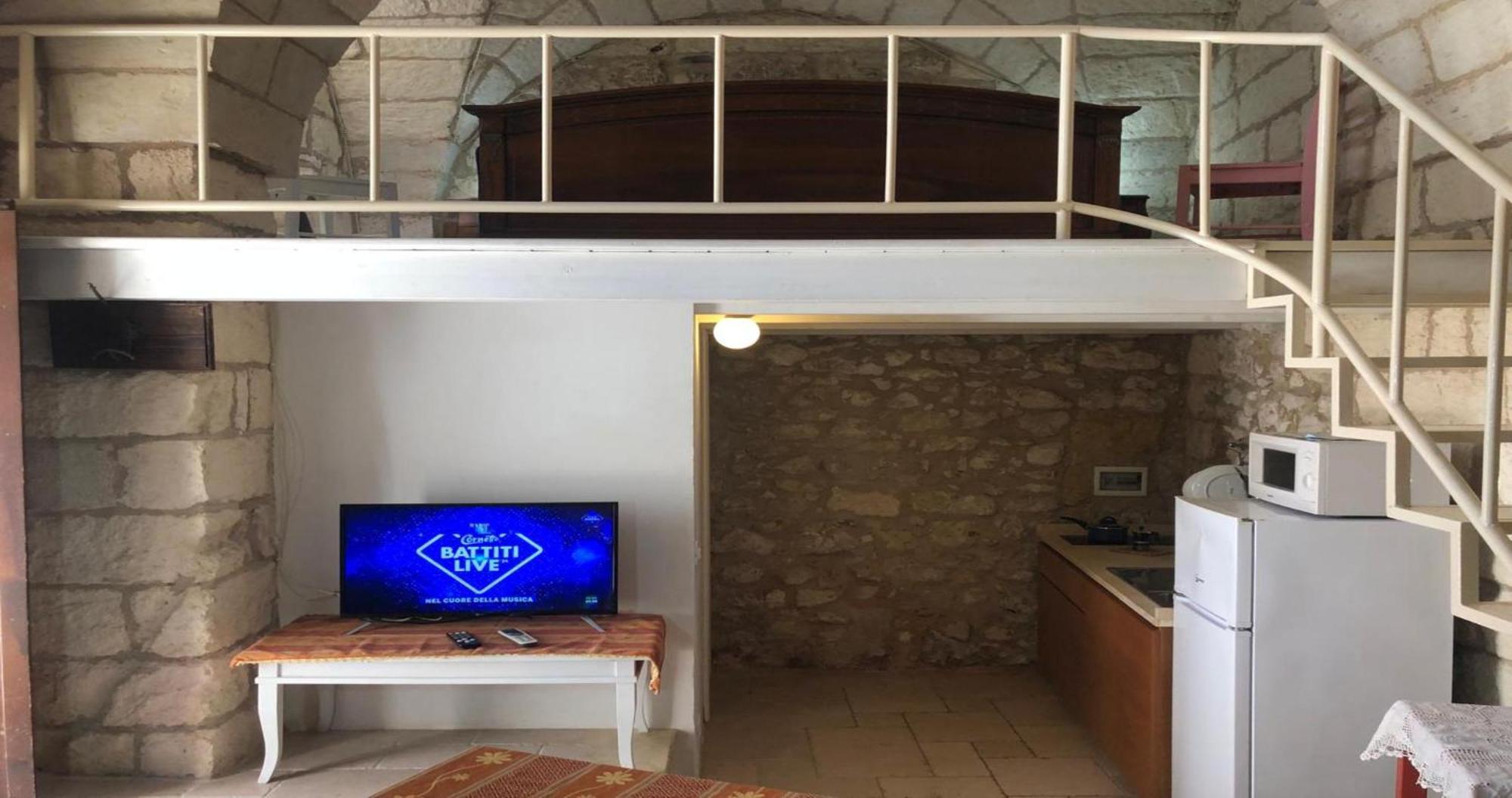 Villa Odegos Monolocali Vico Sant'Antonio à Carpignano Salentino Extérieur photo